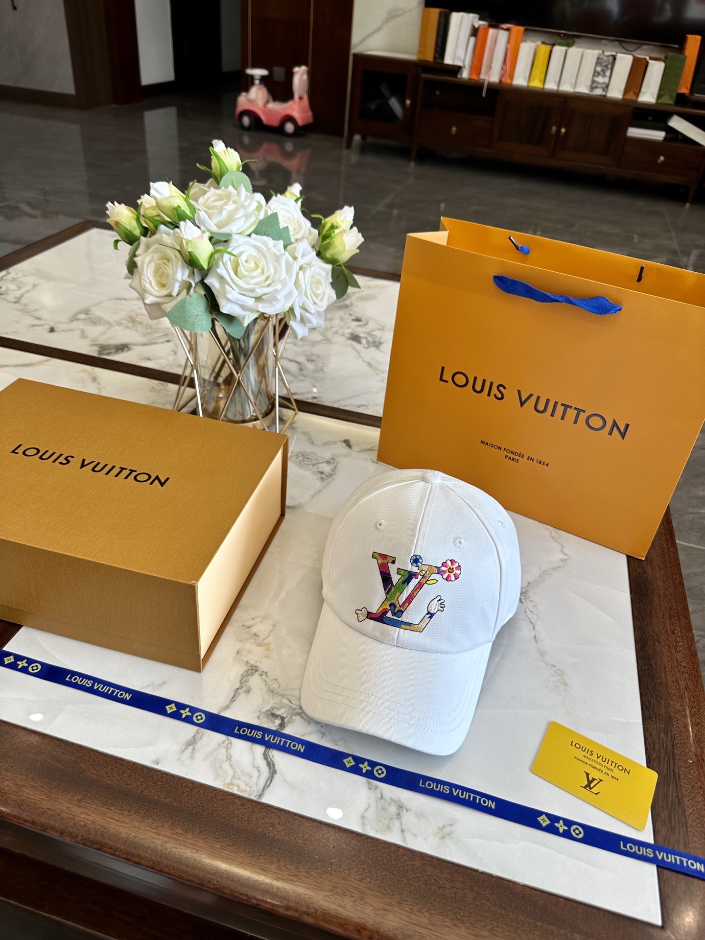 LV hat model 50